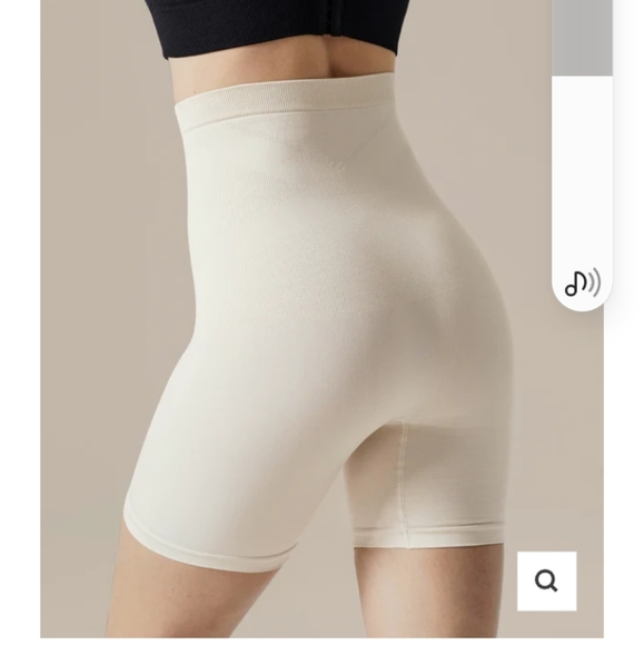 Brand New Blanqi shorts - Picture 5 of 8